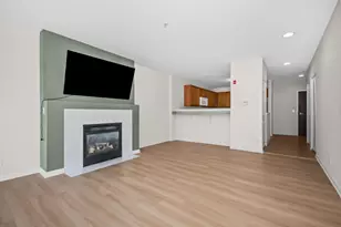 9440 S 51st Ave, Oak Lawn, IL 60453 - Photo 6