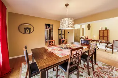 11515 Burr Oak Lane, Burr Ridge, IL 60527 - Photo 8