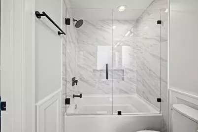 3901 S Lake Park Avenue #D, Chicago, IL 60653 - Photo 16