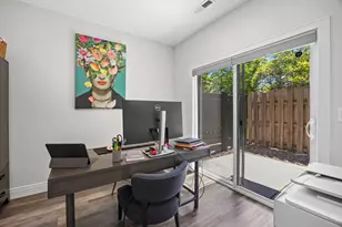 3901 S Lake Park Ave, Chicago, IL 60653 - Photo 36