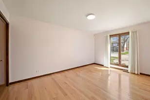 3720 Liberty Ln, Glenview, IL 60025 - Photo 32