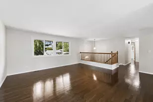 [Address not provided], Schaumburg, IL 60193 - Photo 2