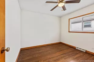 10262 S 52nd Ave, Oak Lawn, IL 60453 - Photo 18
