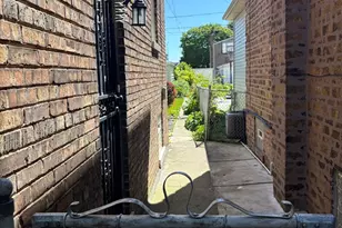 10443 S Calumet Ave, Chicago, IL 60628 - Photo 58