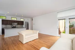 1947 W Evergreen Ave, Chicago, IL 60622 - Photo 8
