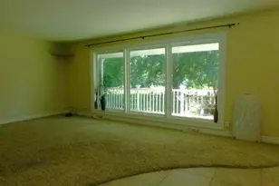 2829 Woodside Dr, Rockford, IL 61109 - Photo 4