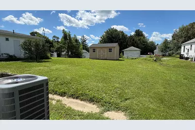 411 E North Street, Morrison, IL 61270 - Photo 18