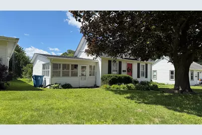 411 E North Street, Morrison, IL 61270 - Photo 2