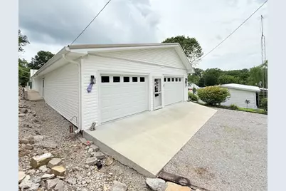 220 E Rose Street, Cave In Rock, IL 62919 - Photo 4
