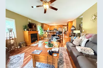 220 E Rose Street, Cave In Rock, IL 62919 - Photo 6
