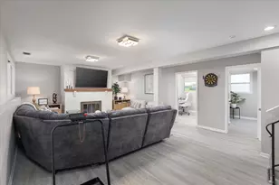 5 Redstart Rd, Naperville, IL 60565 - Photo 12