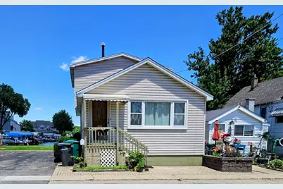 102 Lakeview Avenue, Fox Lake, IL 60020 - Photo 1