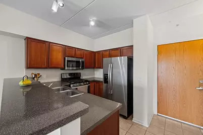 405 S Creekside Drive #404, Palatine, IL 60074 - Photo 6