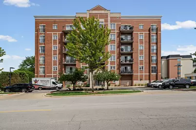 405 S Creekside Drive #404, Palatine, IL 60074 - Photo 1