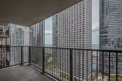400 E Randolph Street #2325, Chicago, IL 60601 - Photo 12