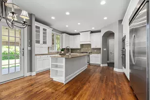 31158 Sage Ct, Green Oaks, IL 60048 - Photo 8