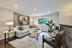1328 Cabot Ln, Schaumburg, IL 60193 - Photo 4
