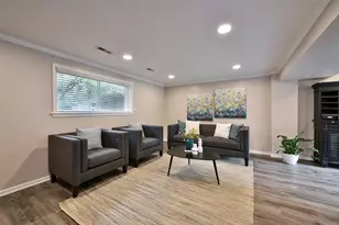 1328 Cabot Ln, Schaumburg, IL 60193 - Photo 16
