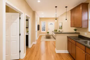 718 S Aberdeen St, Chicago, IL 60607 - Photo 2