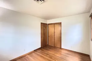315 Mecherle Dr, Bloomington, IL 61701 - Photo 18