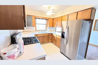 315 Mecherle Drive, Bloomington, IL 61701 - Photo 12