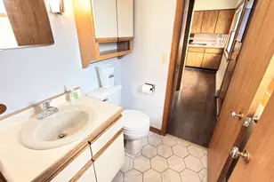 315 Mecherle Dr, Bloomington, IL 61701 - Photo 14
