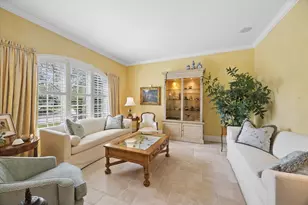 64 Forest Gate Cir, Oak Brook, IL 60523 - Photo 6