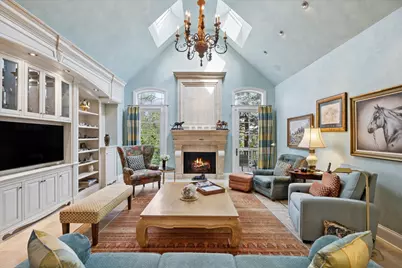 64 Forest Gate Circle, Oak Brook, IL 60523 - Photo 2
