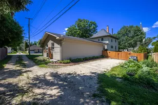 244 S Sycamore St, Genoa, IL 60135 - Photo 82