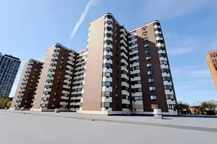 7337 S South Shore Dr, Chicago, IL 60649 - Photo 8