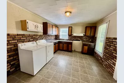 302 S Walnut Street, Kewanee, IL 61443 - Photo 4