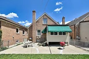 1638 N 74th Ave, Elmwood Park, IL 60707 - Photo 34