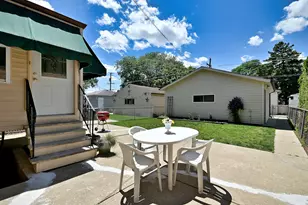 1638 N 74th Ave, Elmwood Park, IL 60707 - Photo 32