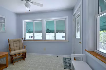 1638 N 74th Avenue, Elmwood Park, IL 60707 - Photo 16
