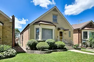 1638 N 74th Ave, Elmwood Park, IL 60707 - Photo 2