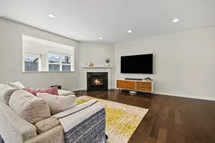 2515 Leander Ct, Woodridge, IL 60517 - Photo 8