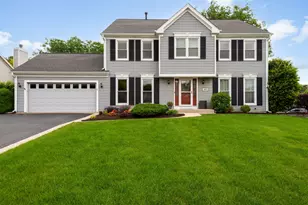 610 Fontana Pl, Mundelein, IL 60060 - Photo 1