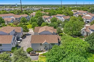 2433 Daybreak Ct, Elgin, IL 60123 - Photo 32