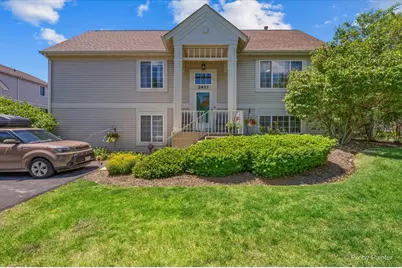 2433 Daybreak Court #2433, Elgin, IL 60123 - Photo 1