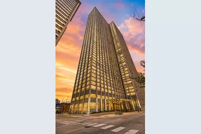 655 W Irving Park Road #2716, Chicago, IL 60613 - Photo 2