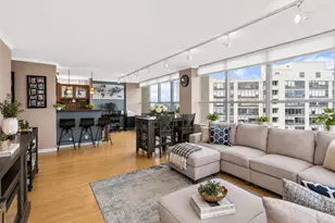 655 W Irving Park Rd, Chicago, IL 60613 - Photo 4