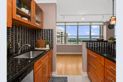 655 W Irving Park Road #2716, Chicago, IL 60613 - Photo 8
