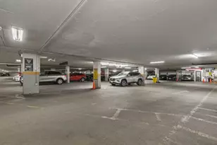 655 W Irving Park Rd, Chicago, IL 60613 - Photo 18