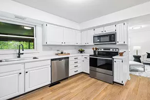 3S306 Winfield Rd, Warrenville, IL 60555 - Photo 12