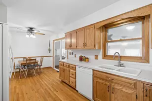 604 Oxford Ct, New Lenox, IL 60451 - Photo 6