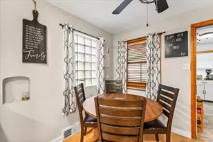 10104 S Turner Ave, Evergreen Park, IL 60805 - Photo 14