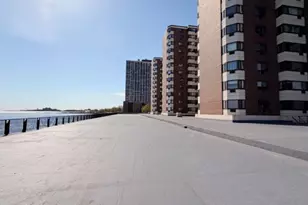 7337 S South Shore Dr, Chicago, IL 60649 - Photo 6
