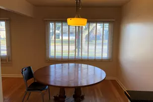 1674 Maple St, Des Plaines, IL 60018 - Photo 6
