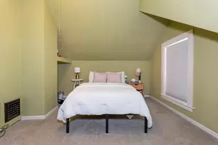 249 W Graham St, Dixon, IL 61021 - Photo 26