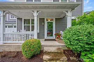 361 Oakmont Dr, Cary, IL 60013 - Photo 4